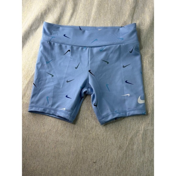 Girls blue Nike biker shorts size 6t - Picture 3 of 4